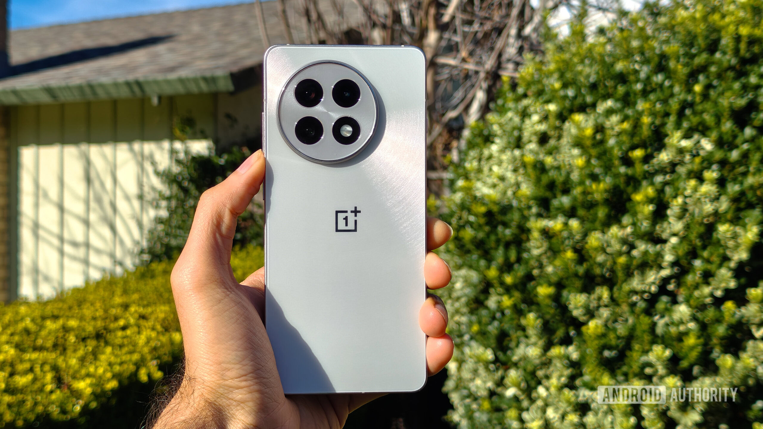 OnePlus 13R review image back design hero