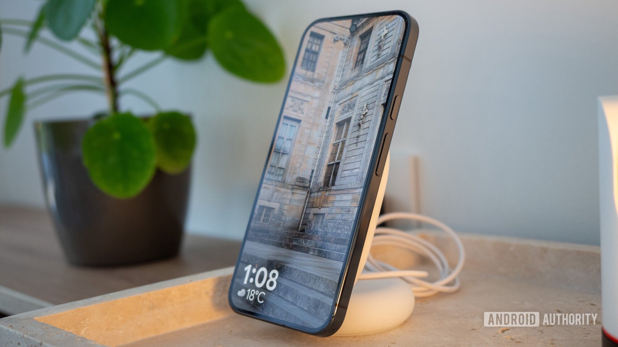 google pixel 10 pro xl on pixelsnap charger with stand screen saver 1
