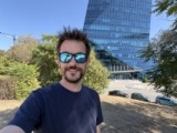 Selfie comparison: iPhone 17 Pro Max - f/1.9, ISO 32, 1/316s - iPhone 17 Pro Max vs. iPhone 16 Pro Max